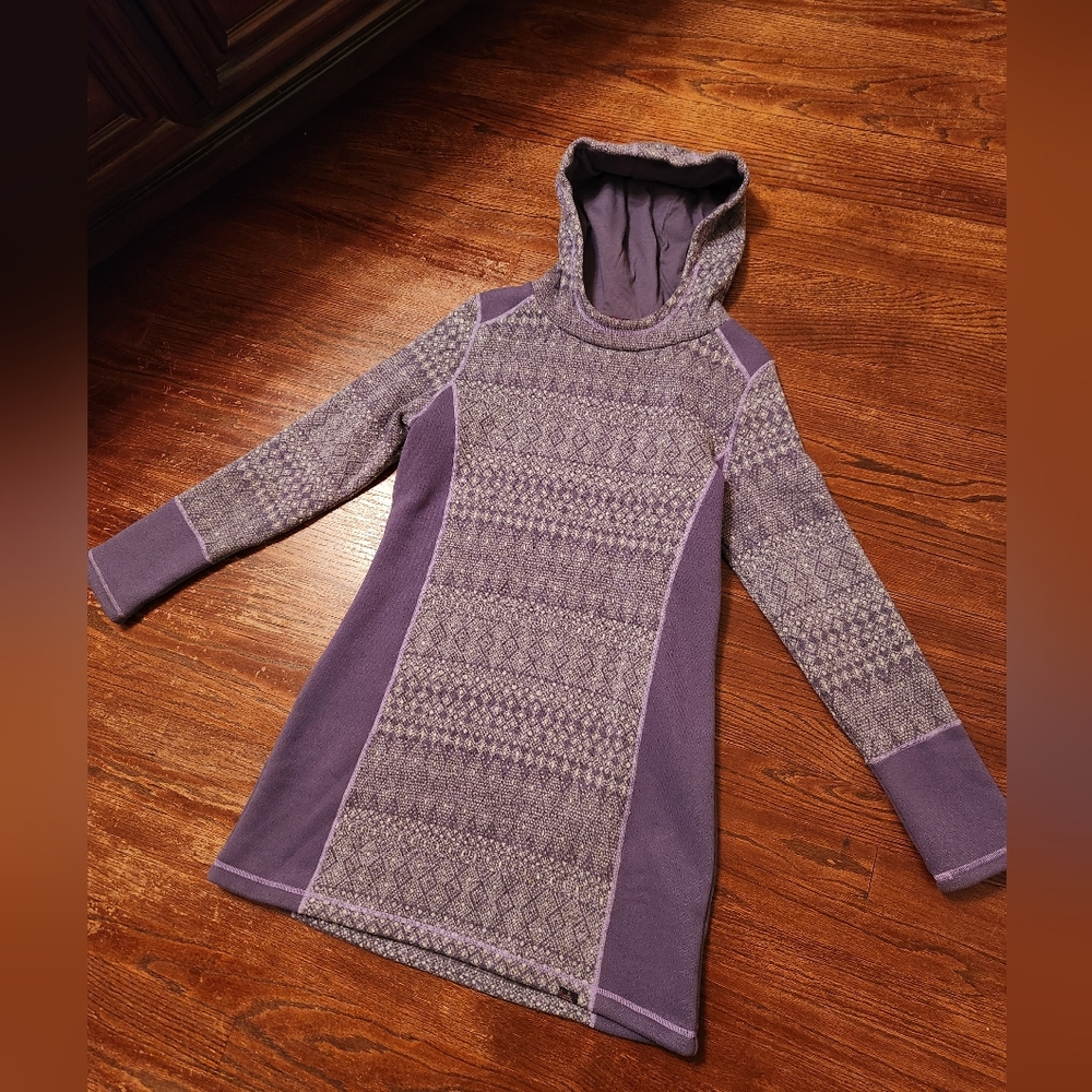 Prana sweater dress/tunic, sz XL, purple and cream color has hood.